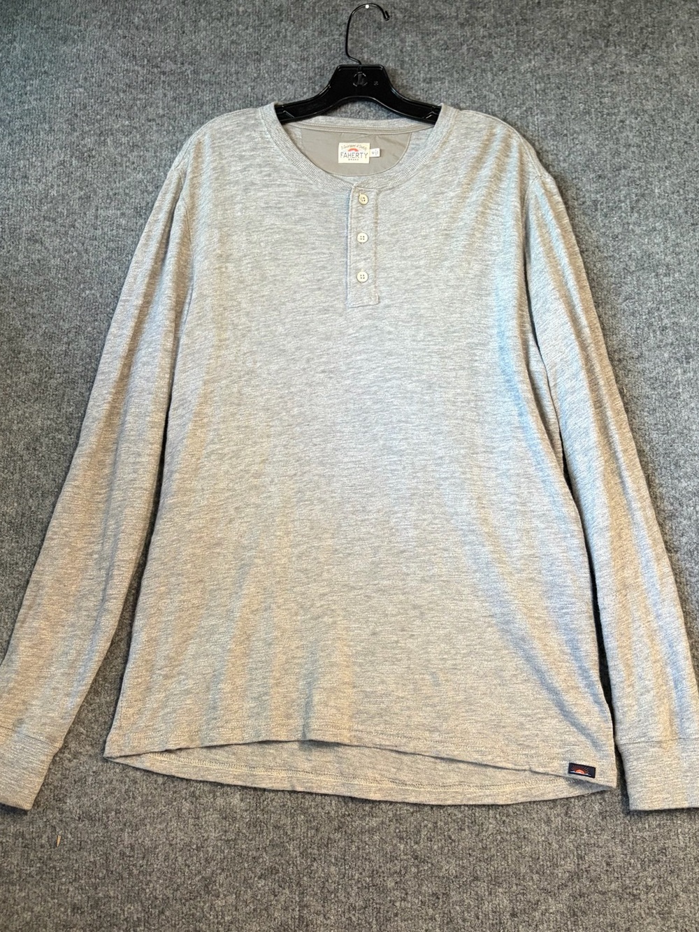 Faherty Henley Shirt Mens M Gray Heathered Long Sleeve Cotton Casual Basic